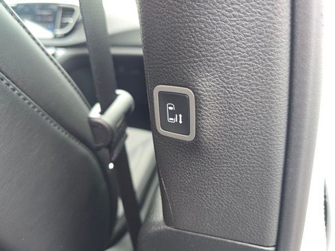 New 2026 Chrysler Voyager LX FWD image 16