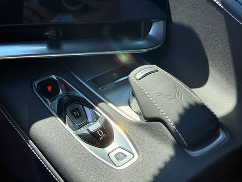 Used 2024 Chevrolet Corvette Stingray Coupe RWD image 19