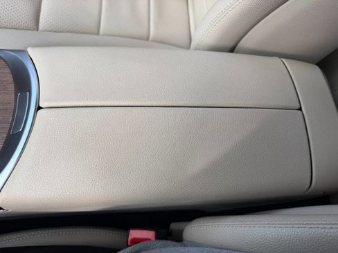 Used 2020 Mercedes-Benz GLC 300 4MATIC image 52