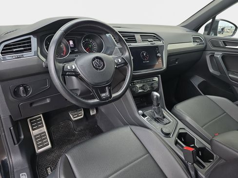 Used 2021 Volkswagen Tiguan SE R-Line AWD/4WD image 19