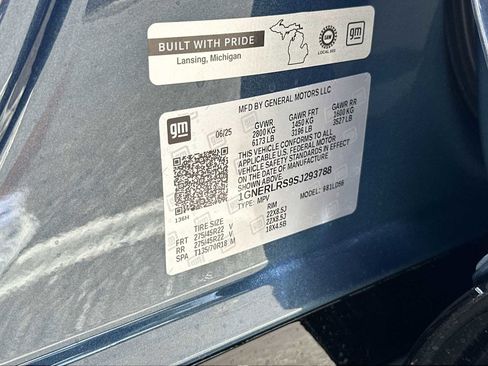 New 2025 Chevrolet Traverse RS w/ LPO, Floor Liner Package image 27