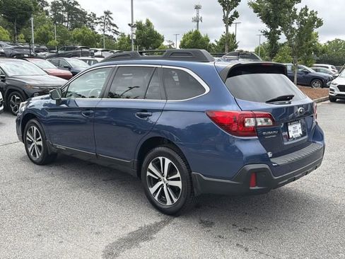 Used 2019 Subaru Outback 3.6R Limited w/ Popular Package #2 AWD/4WD image 5