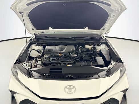 Used 2025 Toyota Camry SE AWD/4WD image 28