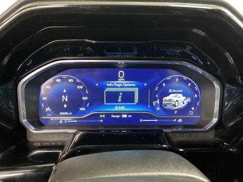 Used 2023 Chevrolet Silverado 1500 High Country w/ Technology Package image 26