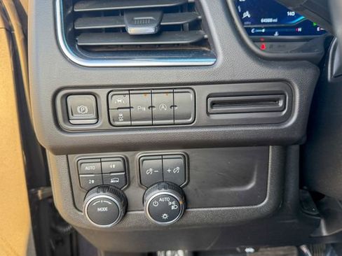 Used 2024 Chevrolet Tahoe LT image 19
