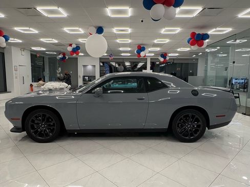 Used 2022 Dodge Challenger GT w/ Plus Package image 4