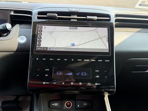 Certified 2023 Hyundai Tucson Limited AWD/4WD image 24