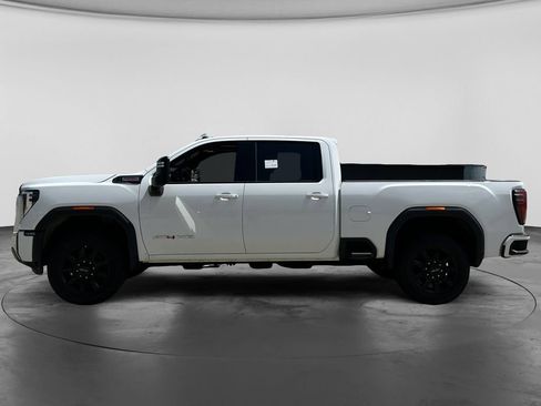 Used 2025 GMC Sierra 2500 AT4 AWD/4WD image 5