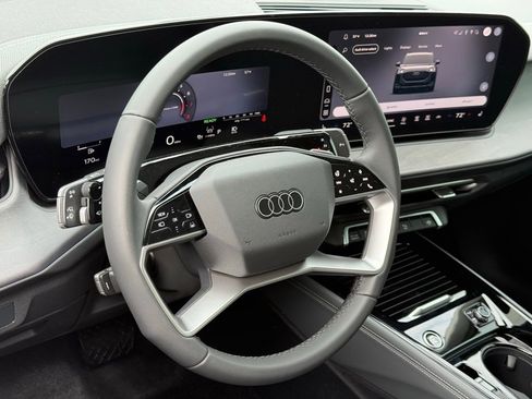 New 2026 Audi Q3 quattro 2.0T image 17