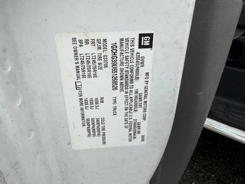 Used 2005 Chevrolet Express 3500 Extended RWD image 9