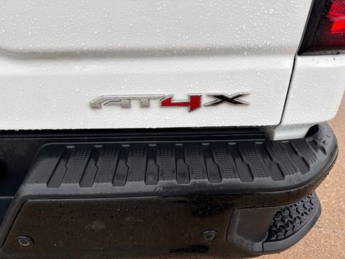 Used 2024 GMC Sierra 1500 AT4X AWD/4WD image 9