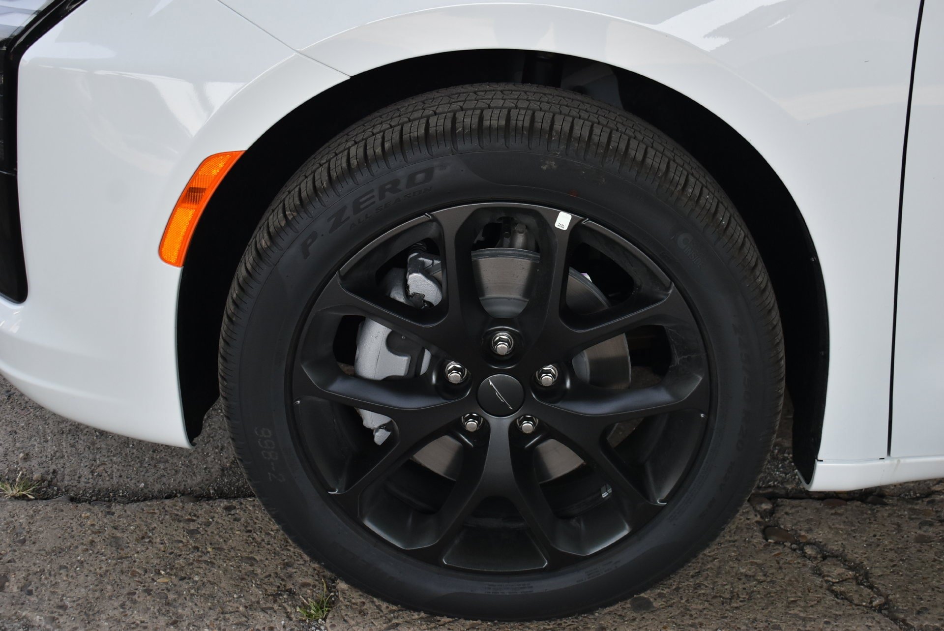 New 2027 Chrysler Pacifica Select AWD/4WD image 10