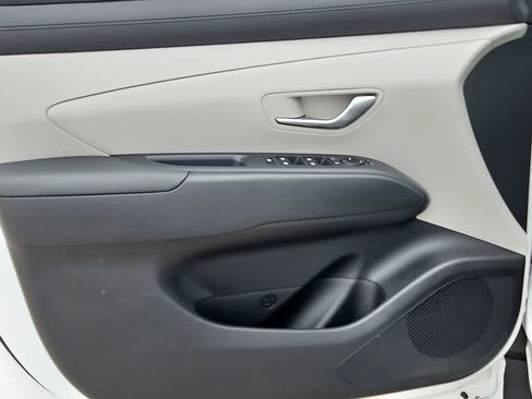 Certified 2025 Hyundai Tucson SEL FWD image 11