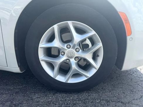 Used 2017 Chrysler Pacifica Touring-L Plus w/ Advanced Safetytec Group image 10