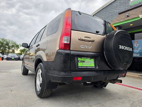 Used 2004 Honda CR-V LX image 9