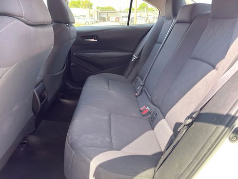 Used 2020 Toyota Corolla LE FWD image 17