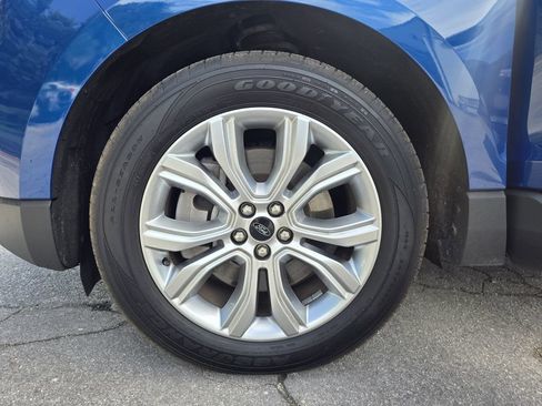 Used 2023 Ford Edge Titanium w/ Cargo Accessory Package AWD/4WD image 29