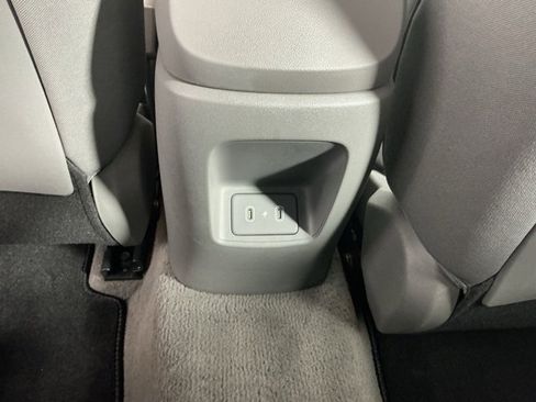 Used 2024 Hyundai Elantra SE image 31