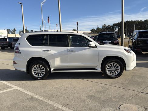 Used 2022 Lexus GX 460 Premium image 5