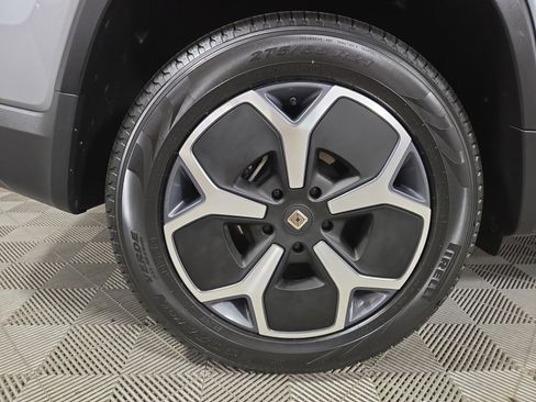 Used 2024 Rivian R1T Adventure AWD/4WD image 12