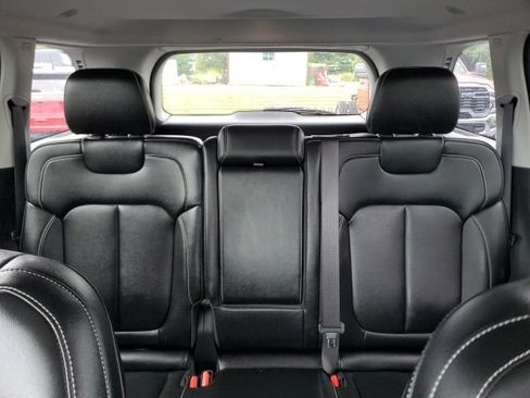 Used 2023 Jeep Grand Cherokee Limited AWD/4WD image 13
