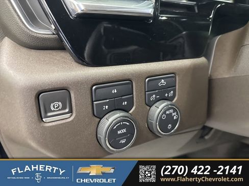 Used 2024 Chevrolet Silverado 2500 LT image 20