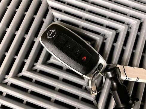 New 2025 Nissan Kicks SR w/ SR Premium Package image 13