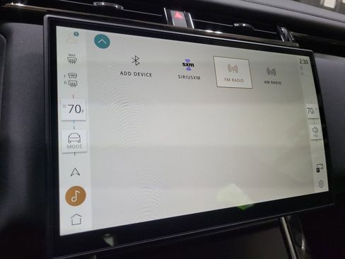 New 2026 Land Rover Range Rover Velar Dynamic SE image 32