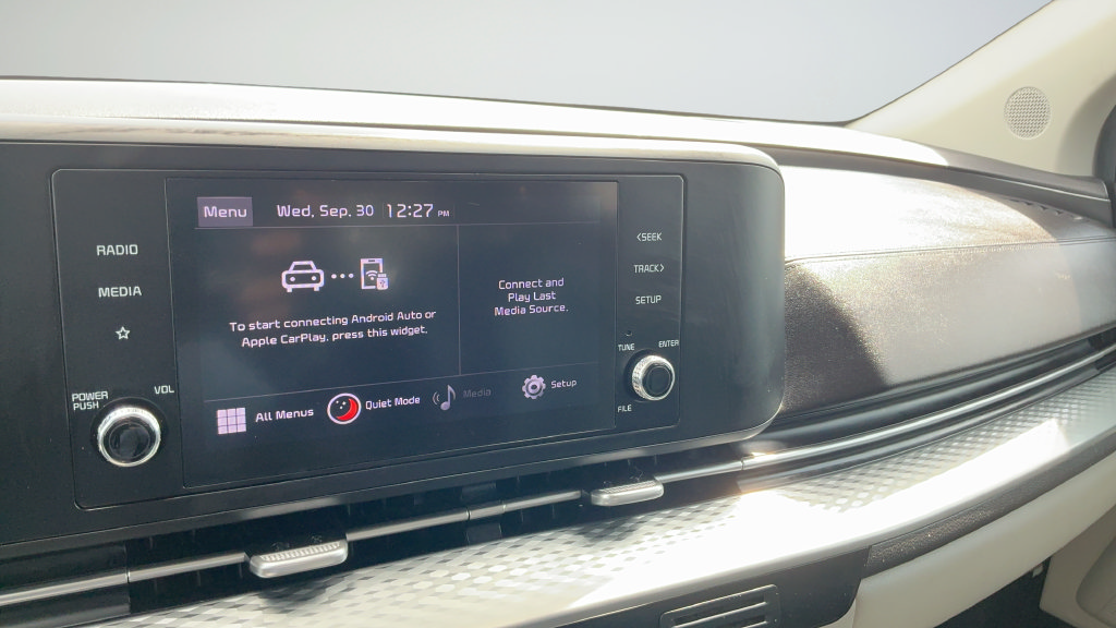 Used 2022 Kia Carnival LX FWD image 11