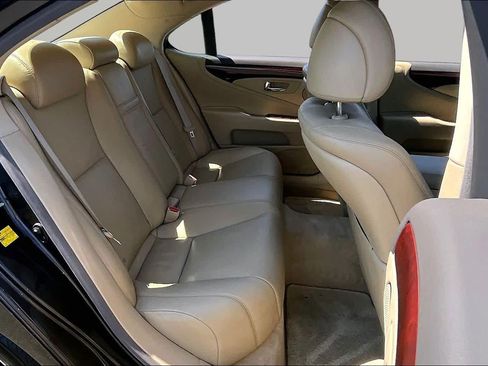 Used 2009 Lexus LS 460 RWD image 19