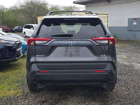 Used 2024 Toyota RAV4 XLE image 6