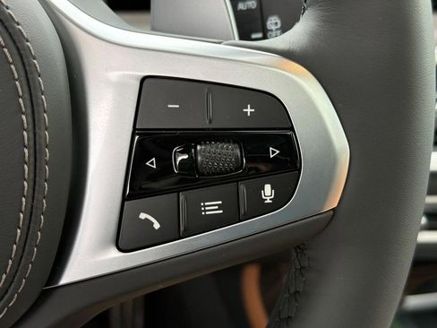 New 2026 BMW X7 xDrive40i w/ M Sport Package image 14