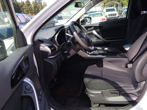 Used 2019 Mitsubishi Eclipse Cross ES AWD/4WD image 7