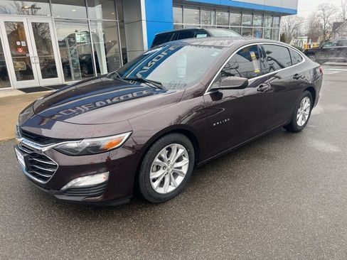 Used 2020 Chevrolet Malibu LT image 2
