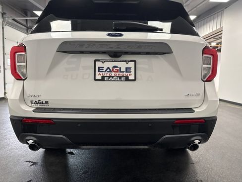 Used 2024 Ford Explorer XLT w/ Equipment Group 202A AWD/4WD image 10