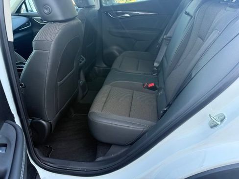 Certified 2022 Buick Envision Preferred FWD image 18