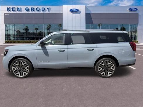 Certified 2025 Ford Expedition Max Platinum w/ Platinum Ultimate Package AWD/4WD image 39