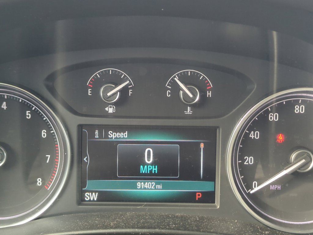 Used 2019 Buick Enclave Essence FWD image 11