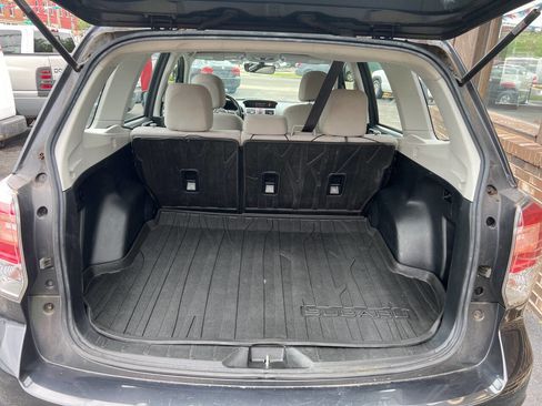 Used 2018 Subaru Forester 2.5i w/ Alloy Wheel Package image 17