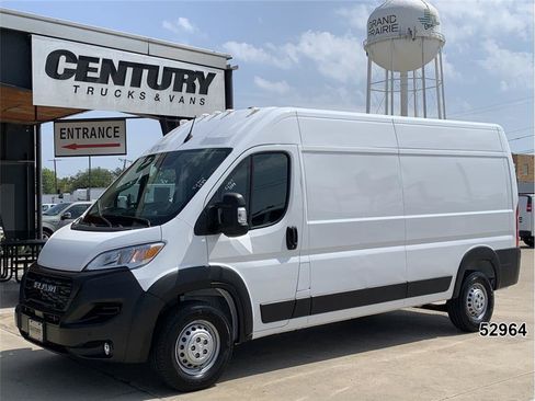 Used 2025 RAM ProMaster 2500 w/ Safety Group FWD image 1