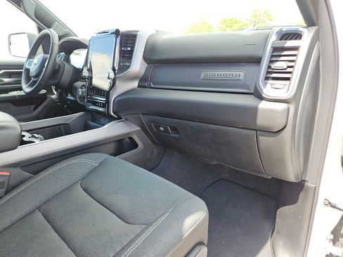 Certified 2025 RAM 1500 Big Horn image 28