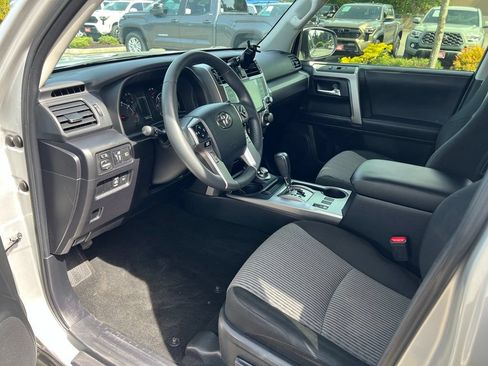 Used 2022 Toyota 4Runner SR5 AWD/4WD image 12