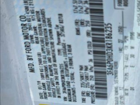 Used 2019 Ford Fusion SE FWD image 23