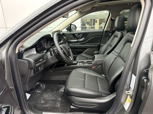 New 2026 Lincoln Corsair Premiere image 5