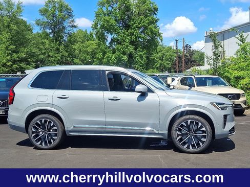 New 2026 Volvo XC90 B6 Plus w/ Protection Package Premier image 7