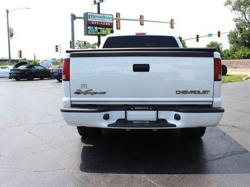 Used 2000 Chevrolet S10 Pickup Xtreme w/ Preferred Equipment Group RWD image 7