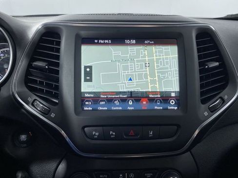 Used 2023 Jeep Cherokee Altitude Lux image 8