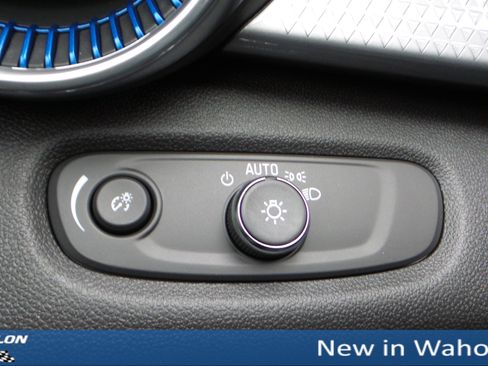 New 2026 Chevrolet Trax LT image 12