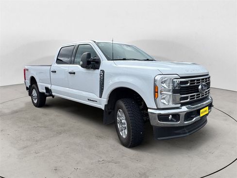 Certified 2024 Ford F350 XLT w/ FX4 Off-Road Package image 6