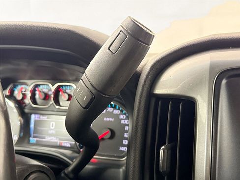 Used 2018 Chevrolet Silverado 1500 LT image 24